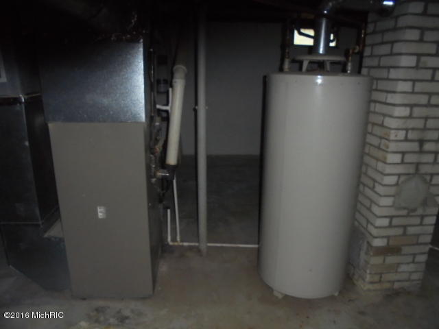 805 Wright Ave, Alma, MI 48801 photo 25