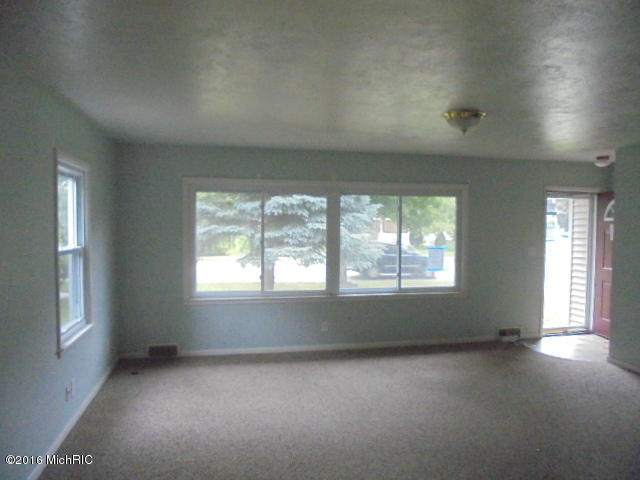 805 Wright Ave, Alma, MI 48801 photo 15
