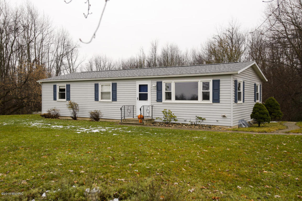 23965 88th Ave, Marcellus, MI 49067 photo 1