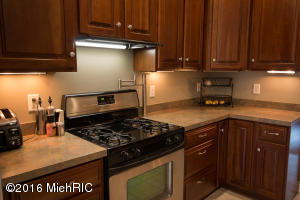 7688 E S Ave, Scotts, MI 49088 photo 9