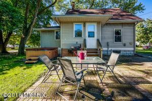 311 Sylvan St, Buchanan, MI 49107 photo 12