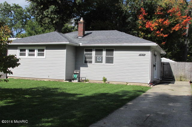1631 Cherry St, Niles, MI 49120 photo 1