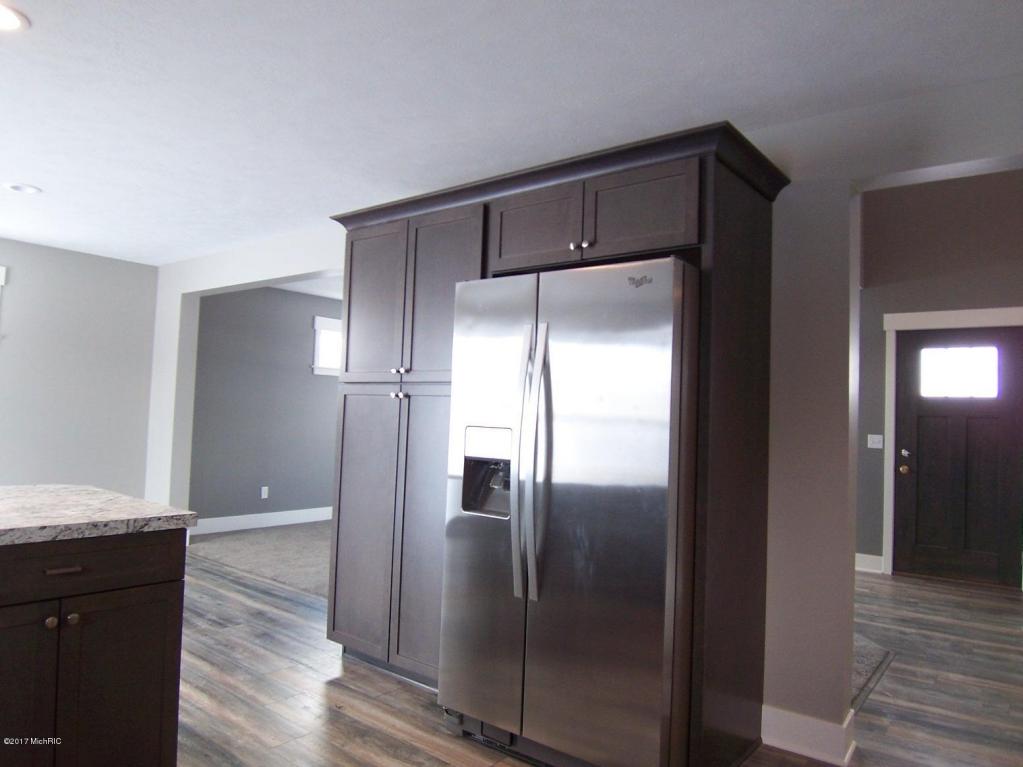 4311 Longview Ct, Dorr, MI 49323 photo 5