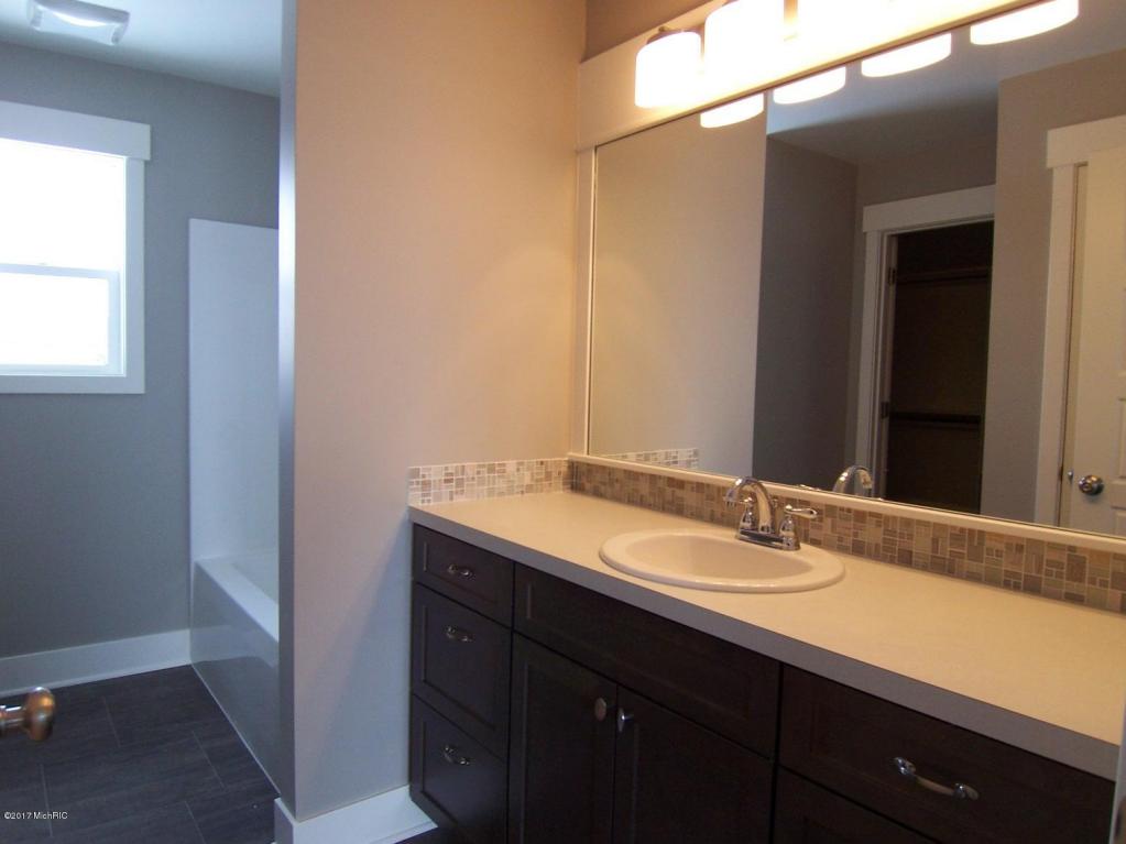 4311 Longview Ct, Dorr, MI 49323 photo 25