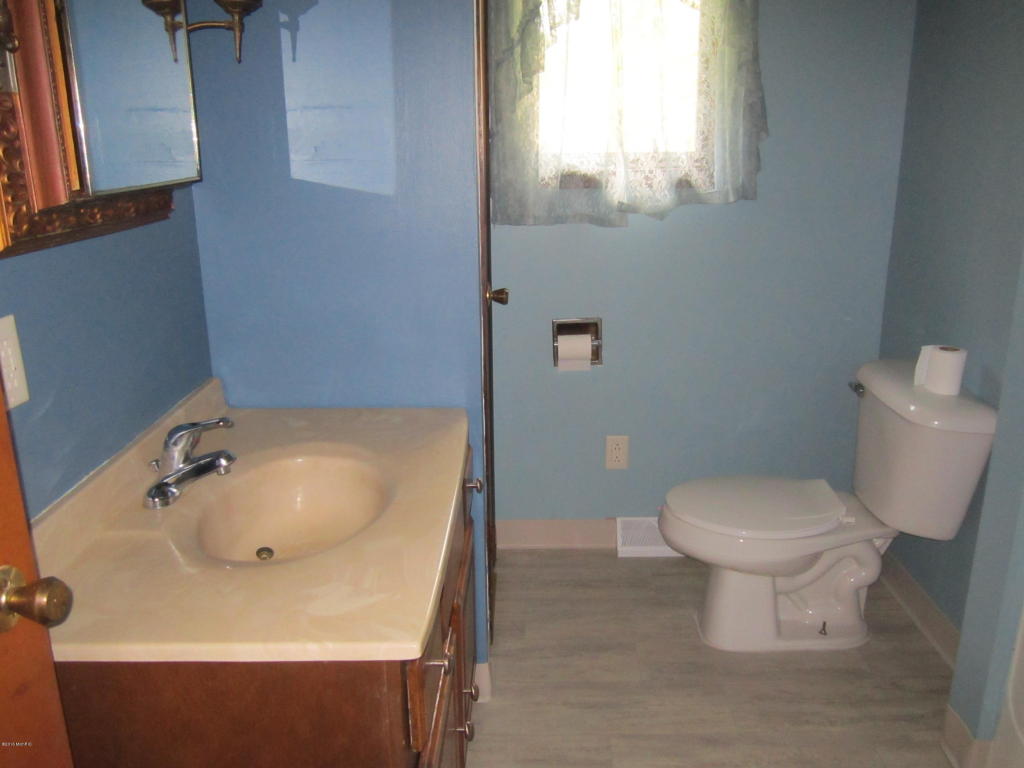 13800 Brady Rd, Bellevue, MI 49021 photo 16