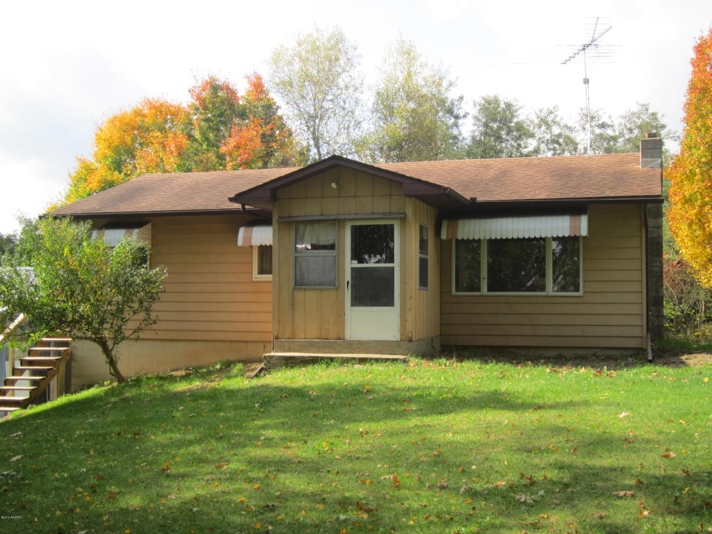 13800 Brady Rd, Bellevue, MI 49021 photo 2