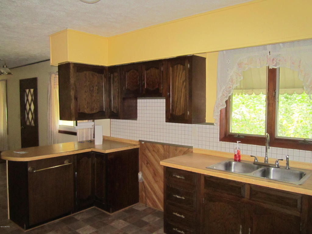 13800 Brady Rd, Bellevue, MI 49021 photo 6
