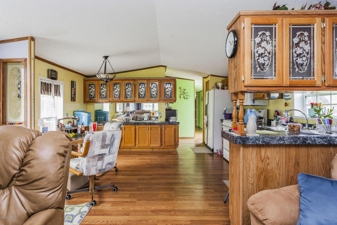 4084 35th St, Dorr, MI 49323 photo 10