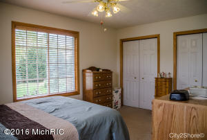 4337 Saturn Dr, Dorr, MI 49323 photo 10
