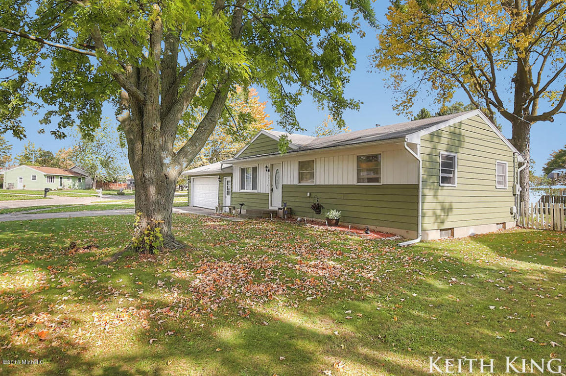 261 Jane Ellen, Lowell, MI 49331 photo 2