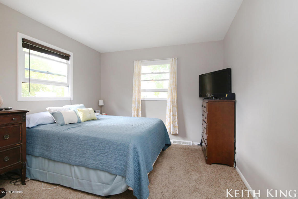 261 Jane Ellen, Lowell, MI 49331 photo 6