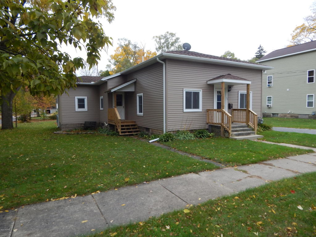 34 E Maple, Fremont, MI 49412 photo 6
