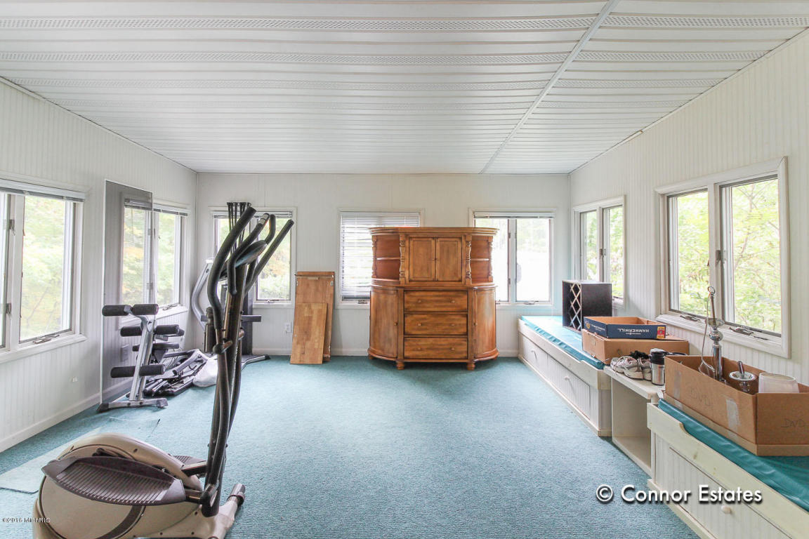 829 Shepard Dr, Lowell, MI 49331 photo 10