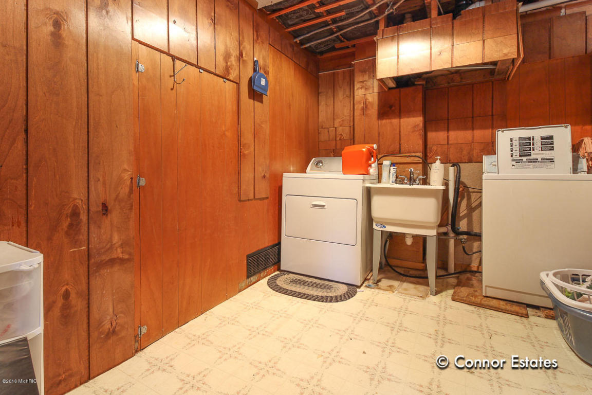 829 Shepard Dr, Lowell, MI 49331 photo 16
