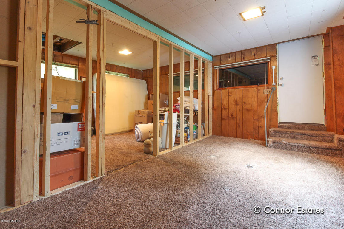 829 Shepard Dr, Lowell, MI 49331 photo 15
