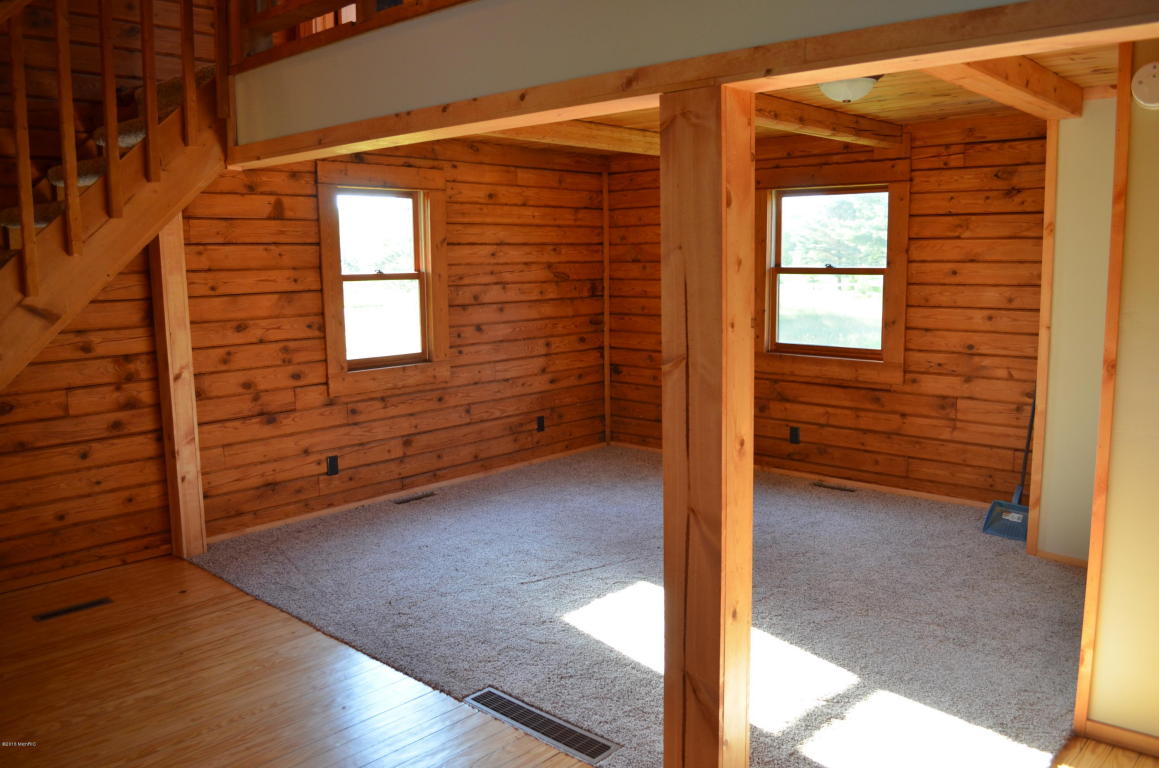 1224 N Spruce Ave, White Cloud, MI 49349 photo 16