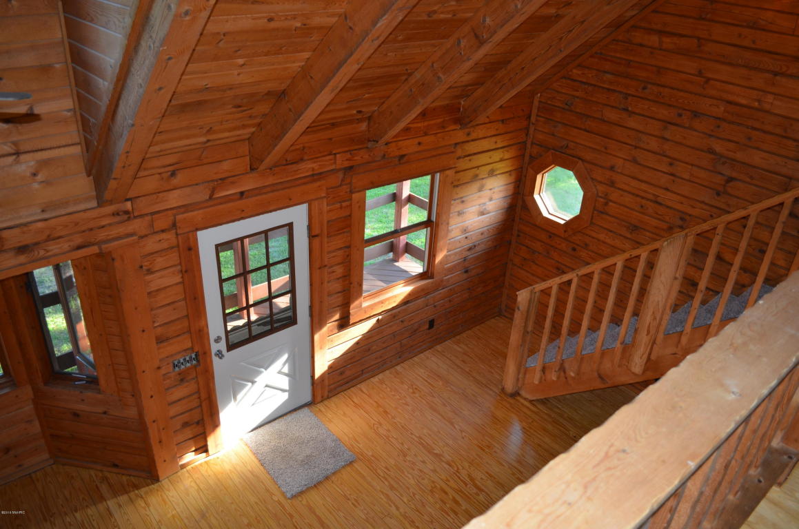 1224 N Spruce Ave, White Cloud, MI 49349 photo 10