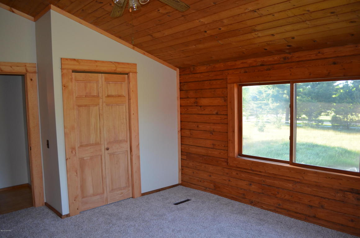 1224 N Spruce Ave, White Cloud, MI 49349 photo 21