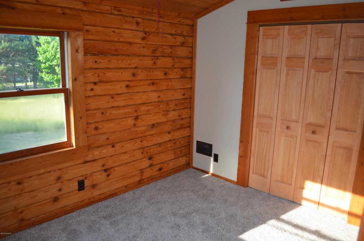 1224 N Spruce Ave, White Cloud, MI 49349 photo 20