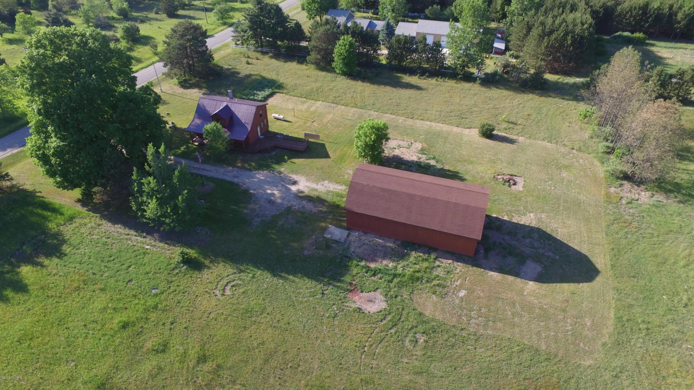 1224 N Spruce Ave, White Cloud, MI 49349 photo 40
