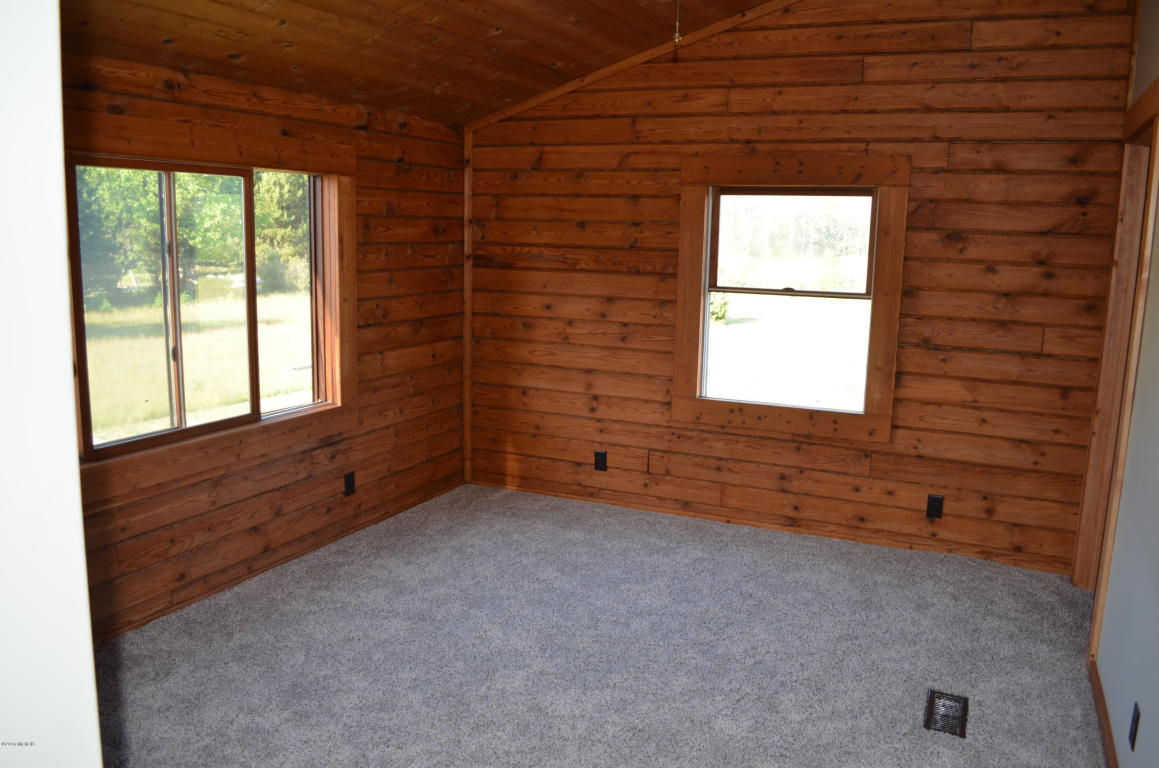 1224 N Spruce Ave, White Cloud, MI 49349 photo 11