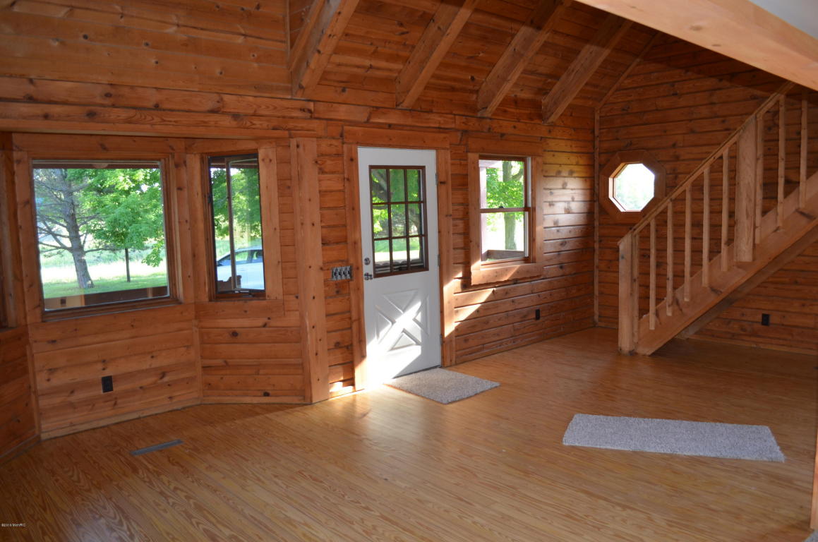 1224 N Spruce Ave, White Cloud, MI 49349 photo 7