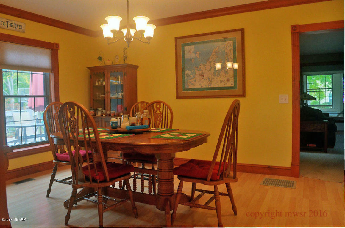 224 E Third St, Pentwater, MI 49449 photo 6