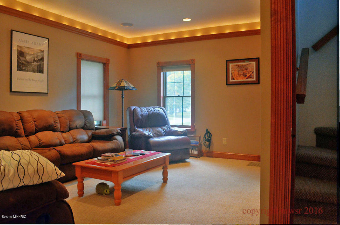 224 E Third St, Pentwater, MI 49449 photo 19