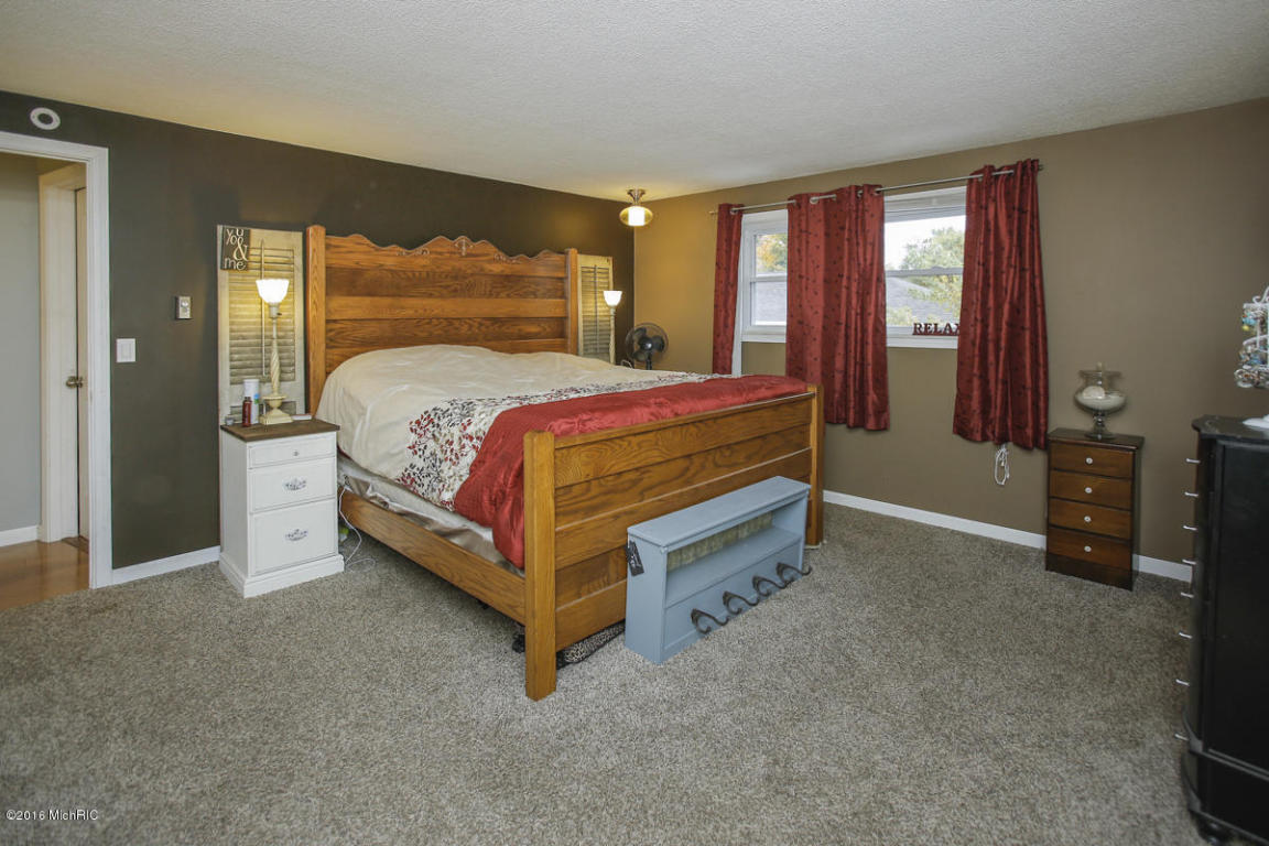 918 Marsh Rd, Plainwell, MI 49080 photo 11