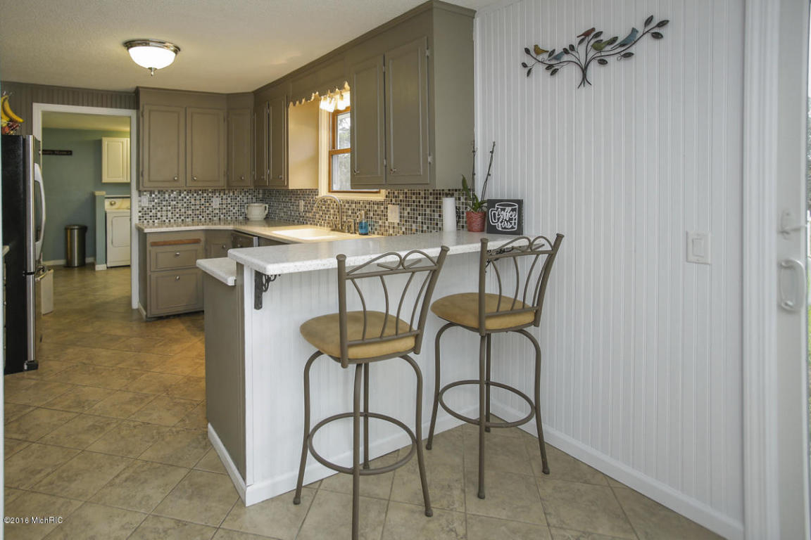 918 Marsh Rd, Plainwell, MI 49080 photo 7