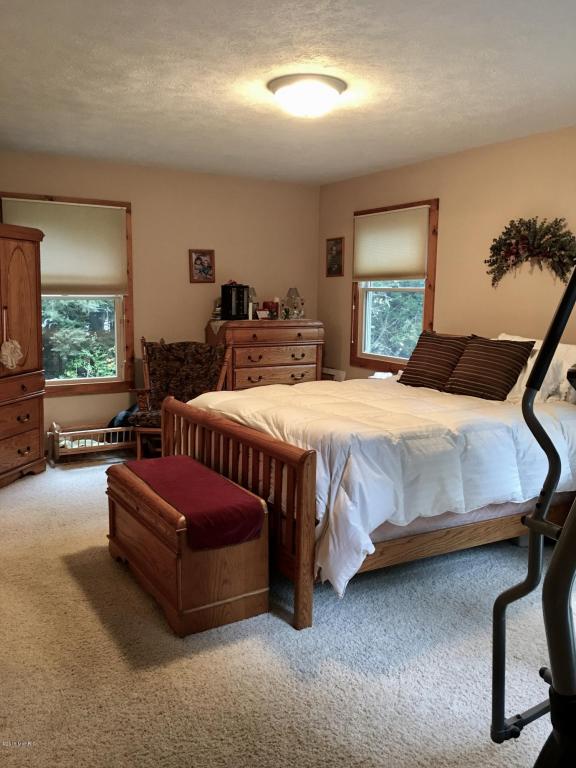 4241 W Pine Bluff Dr, Grant, MI 49327 photo 24