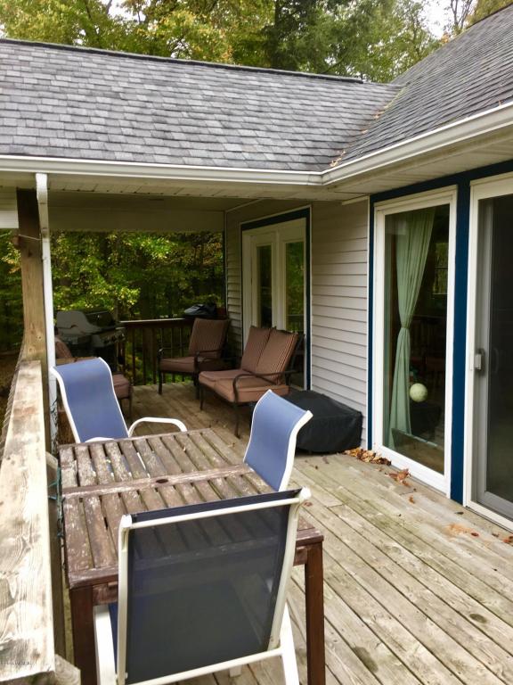 4241 W Pine Bluff Dr, Grant, MI 49327 photo 10
