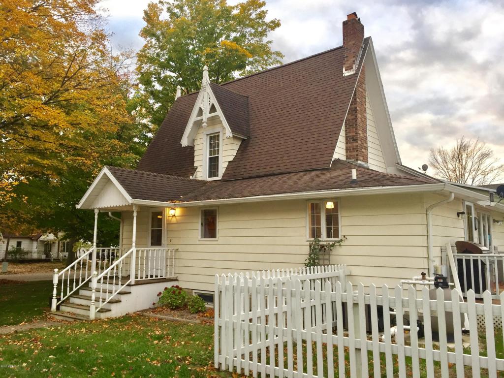 211 Elm St, Carson City, MI 48811 photo 4