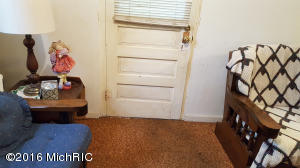 1363 E Wilcox Ave, White Cloud, MI 49349 photo 9