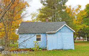 1363 E Wilcox Ave, White Cloud, MI 49349 photo 16