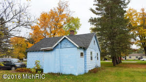 1363 E Wilcox Ave, White Cloud, MI 49349 photo 13