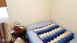 1363 E Wilcox Ave, White Cloud, MI 49349 photo 7