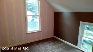 207 Putney St, Belding, MI 48809 photo 14