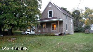 207 Putney St, Belding, MI 48809 photo 1