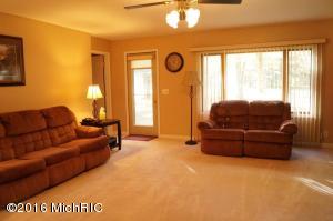 7169 E 72nd St, Newaygo, MI 49337 photo 10