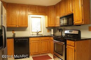 7169 E 72nd St, Newaygo, MI 49337 photo 6