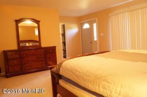 7169 E 72nd St, Newaygo, MI 49337 photo 12