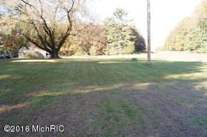 7169 E 72nd St, Newaygo, MI 49337 photo 4