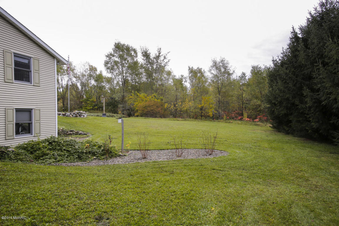 283 8th St, Plainwell, MI 49080 photo 20