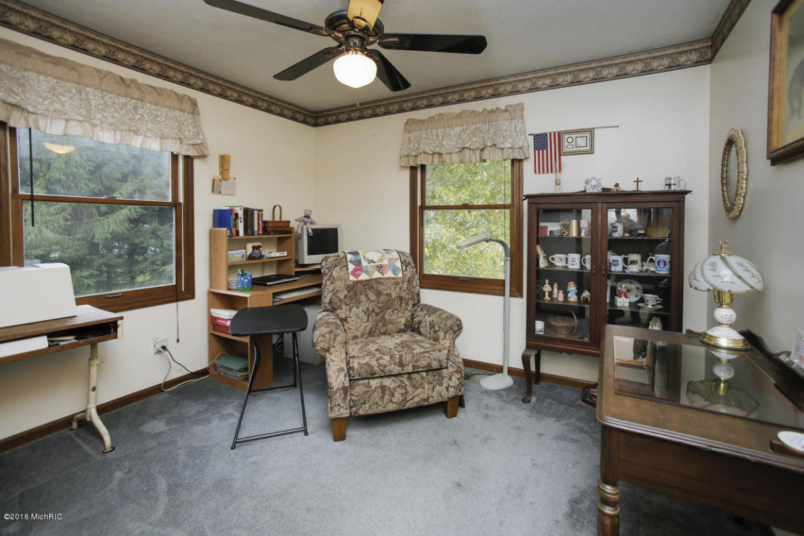 283 8th St, Plainwell, MI 49080 photo 13