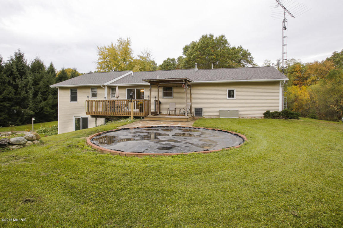 283 8th St, Plainwell, MI 49080 photo 26