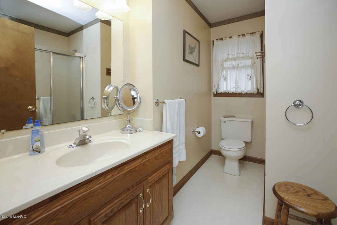 283 8th St, Plainwell, MI 49080 photo 12