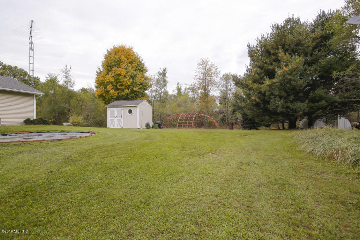 283 8th St, Plainwell, MI 49080 photo 22
