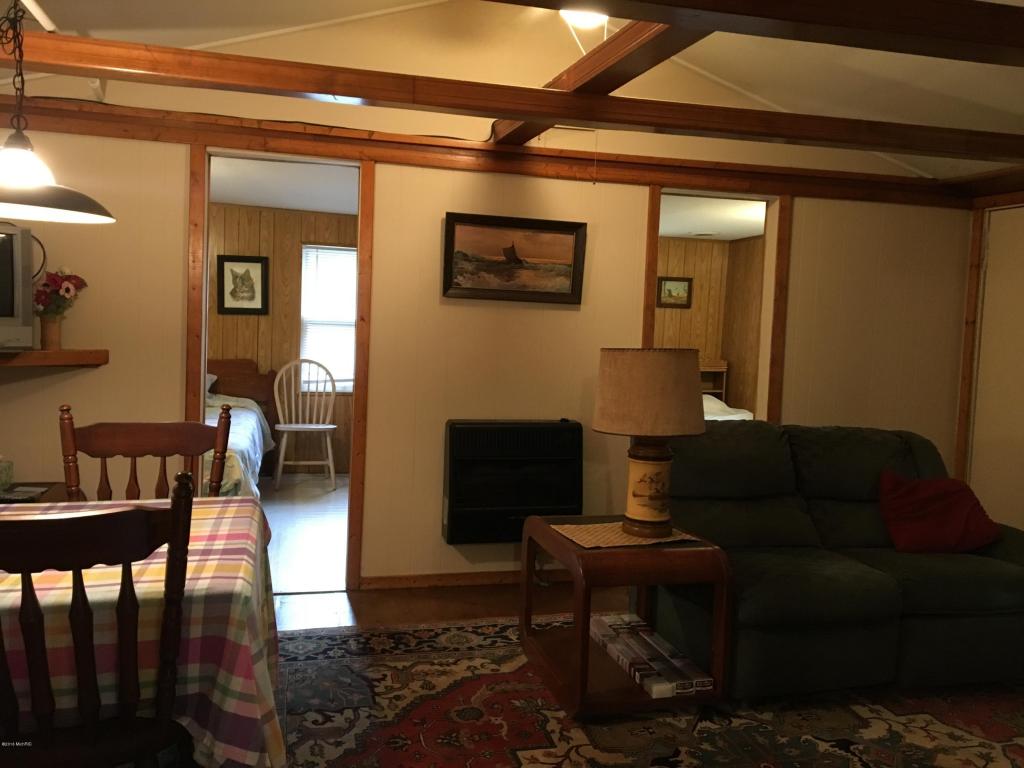 913 Maas Ln, Pullman, MI 49450 photo 5