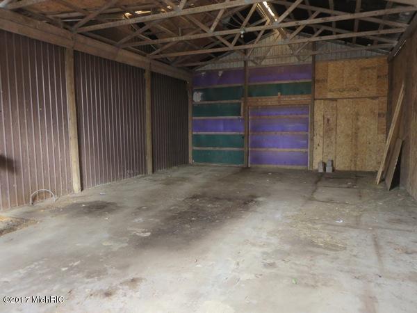 1248 Robinson Rd, Quincy, MI 49082 photo 17